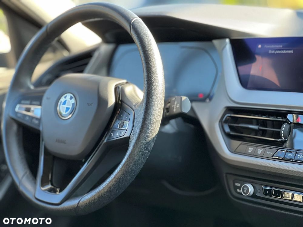 BMW Seria 1 - 12