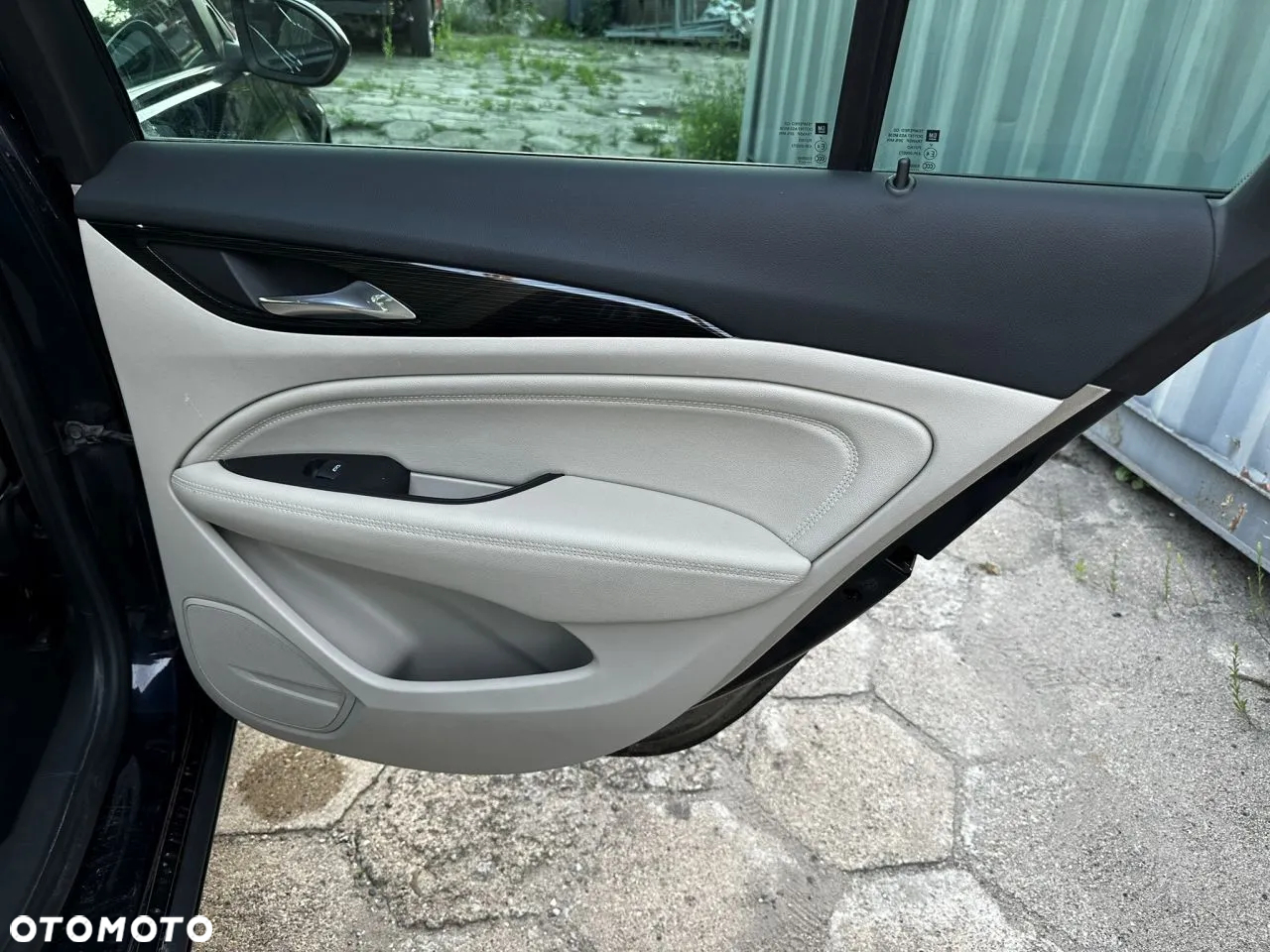 Opel Insignia 2.0 CDTI Cosmo S&S - 23