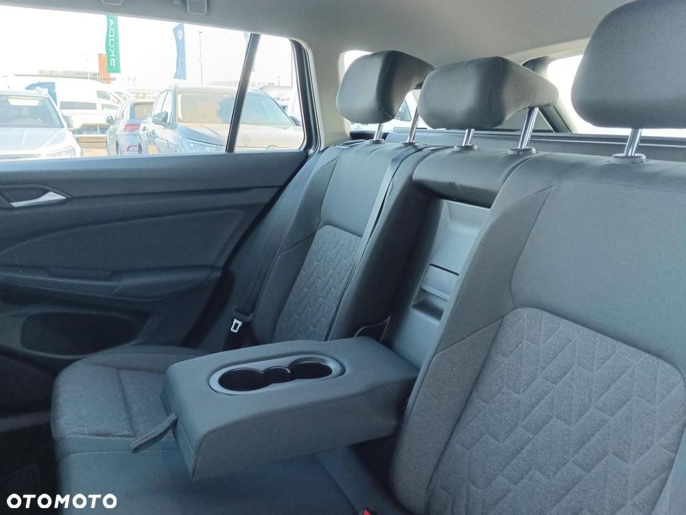 Volkswagen Golf - 9