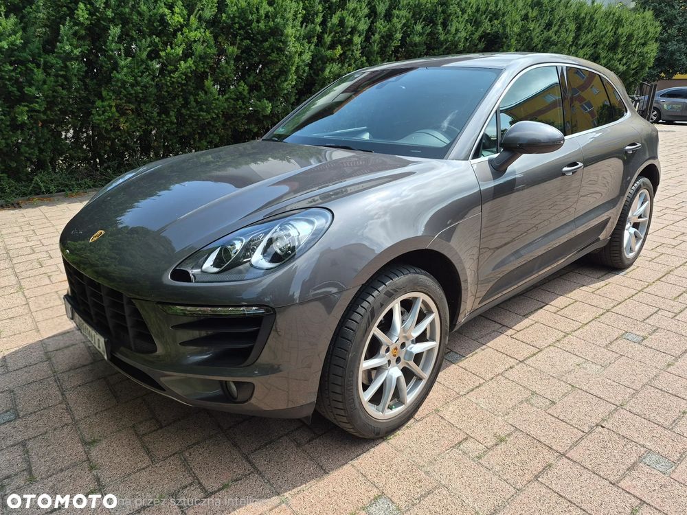 Porsche Macan - 1