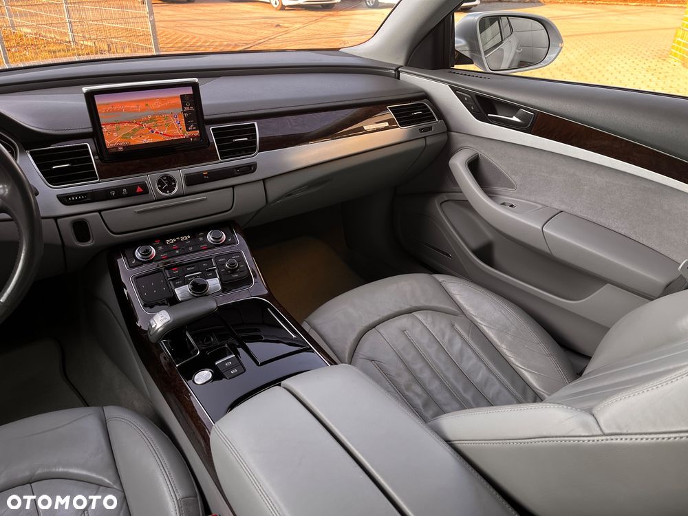 Audi A8 4.2 TDI DPF quattro tiptronic - 29