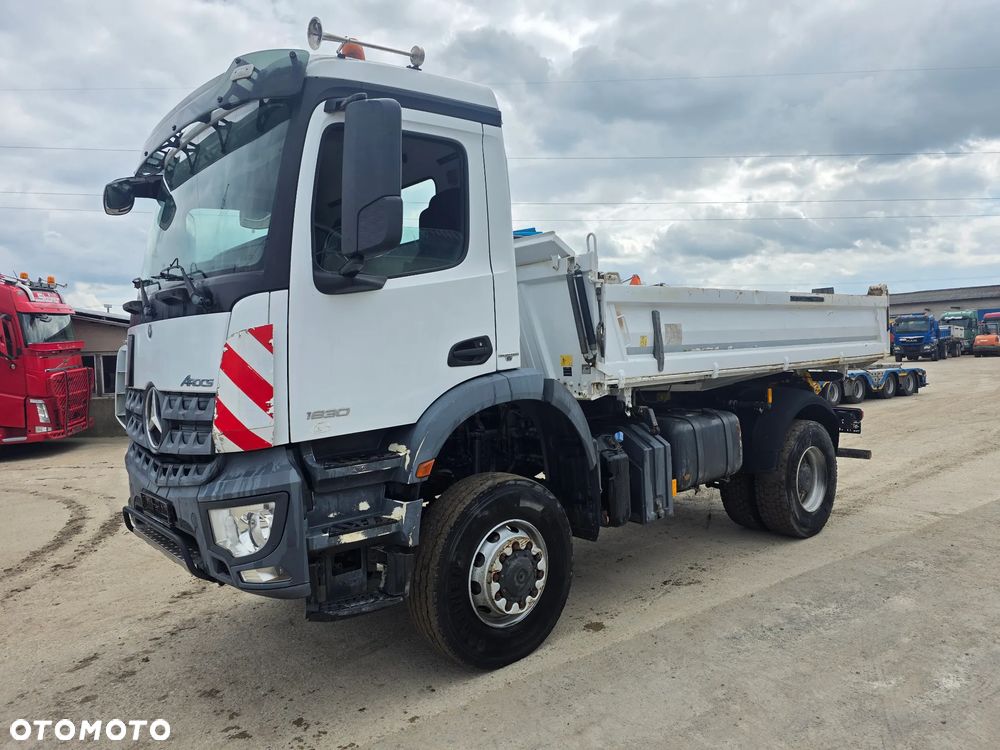 Mercedes-Benz Arocs 1830 4x4 88tyskm z Niemiec Mailler