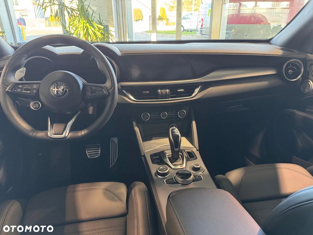 Alfa Romeo Stelvio 2.0 Turbo Veloce Q4 - 5