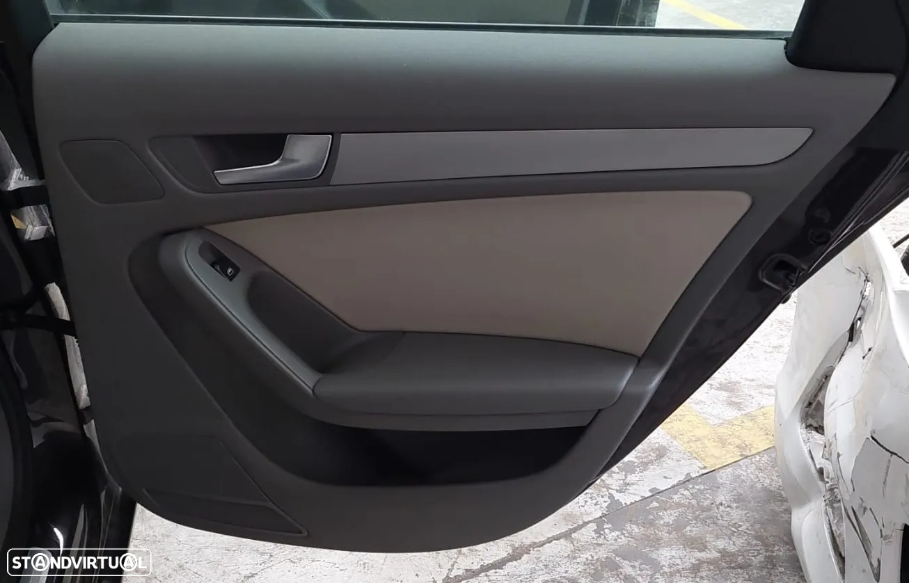 AUDI A4 PARA PEÇAS - 13