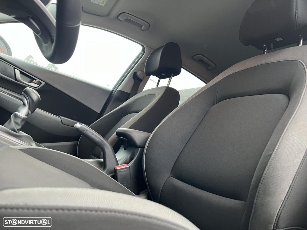 Hyundai Kauai 1.6 CRDi Premium - 7