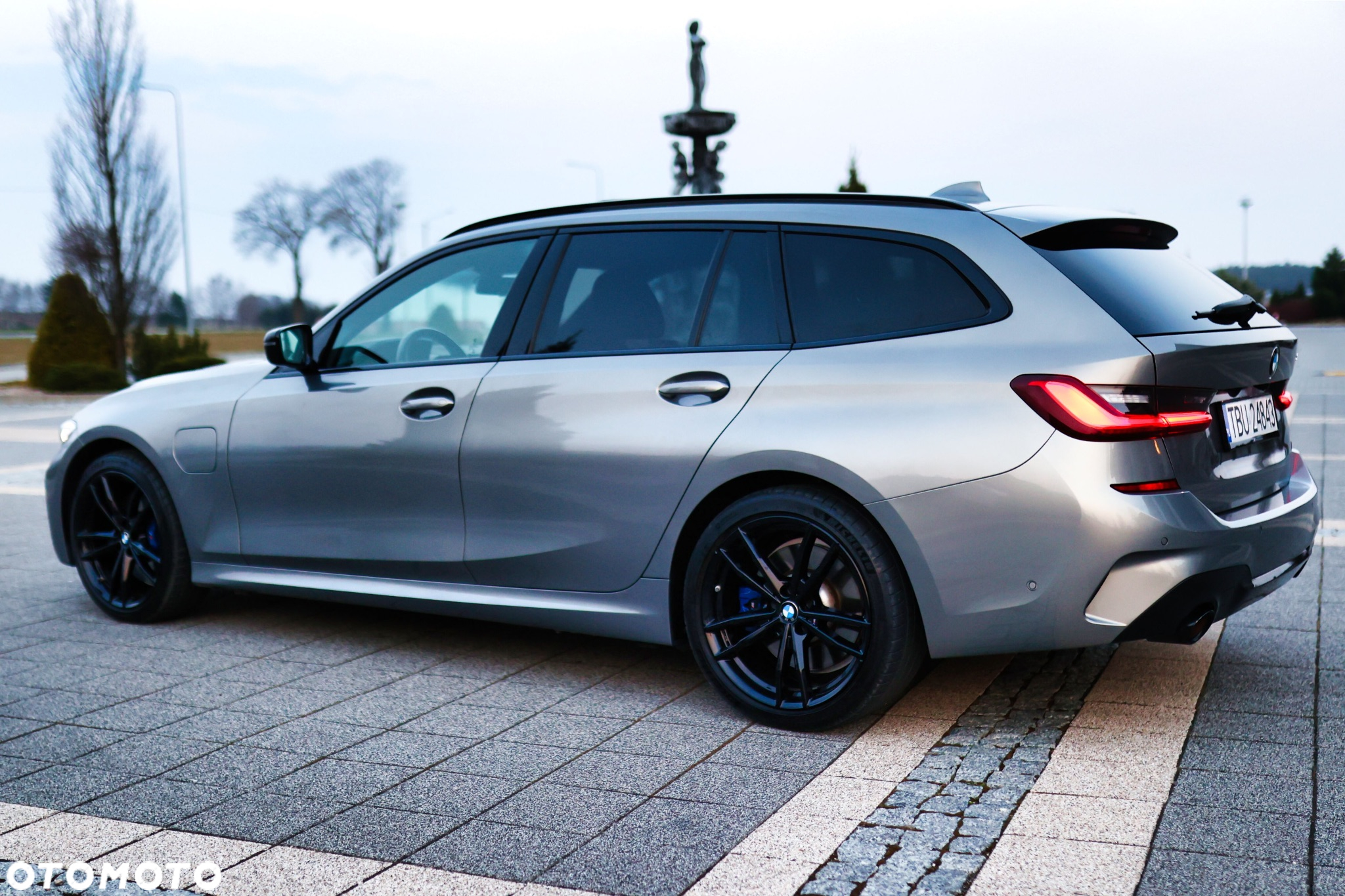 BMW Seria 3 330e M Sport sport - 4