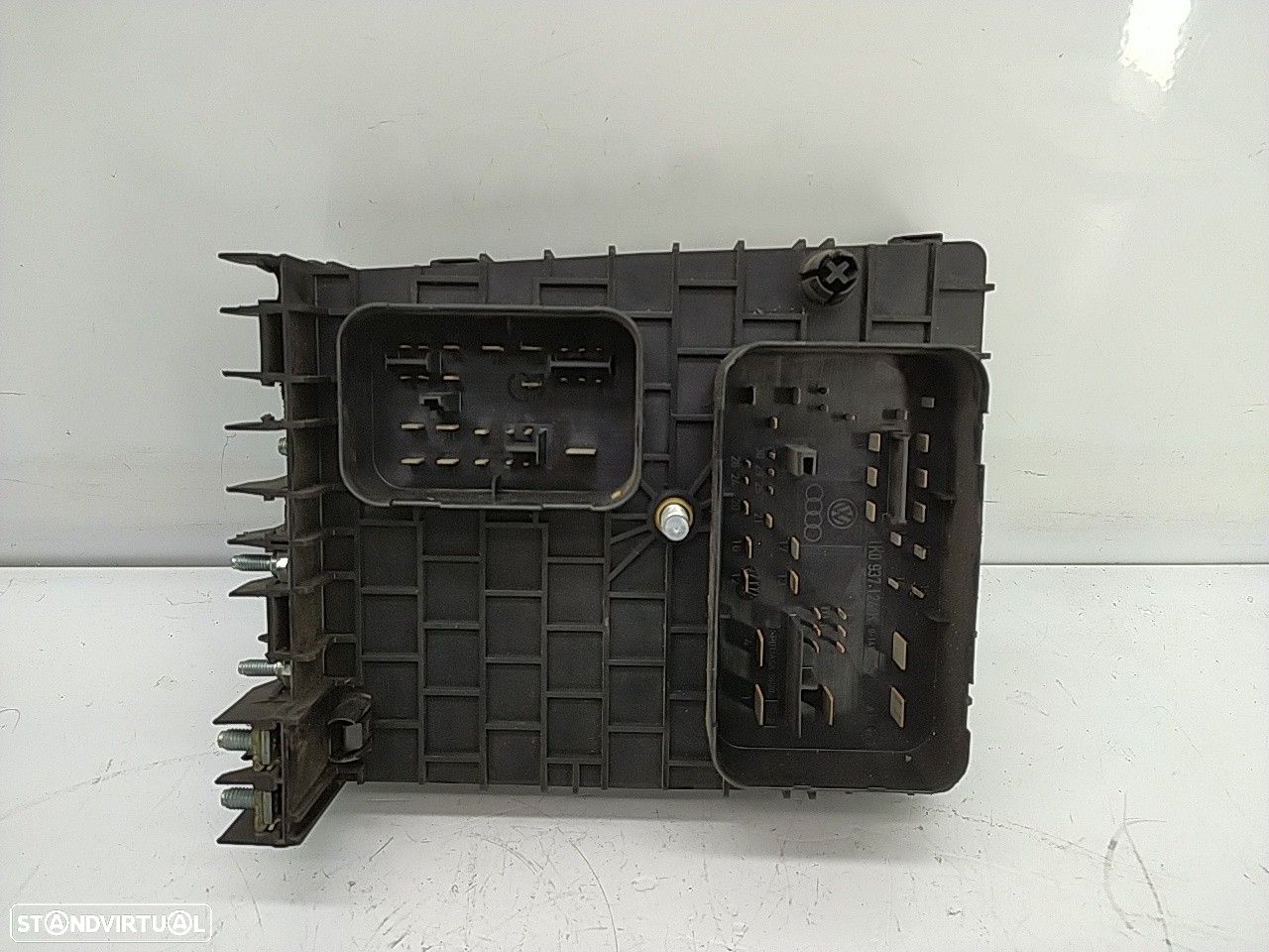 Caixa Fusiveis Audi A3 (8P1) - 1