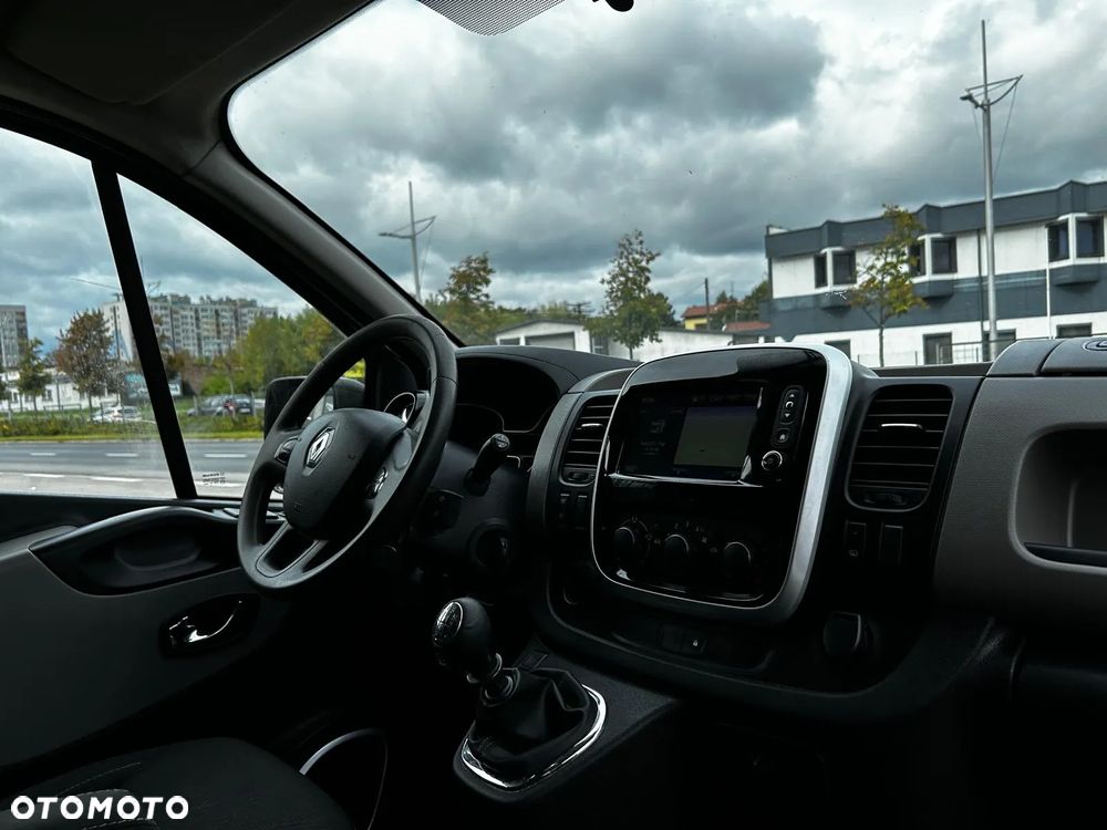Renault Trafic - 16
