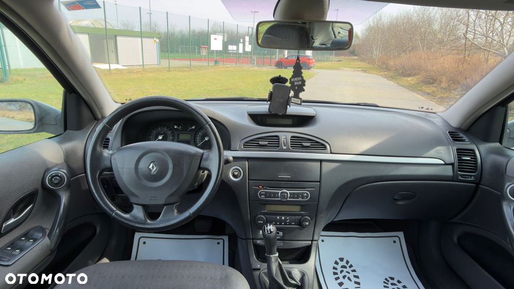 Renault Laguna - 8
