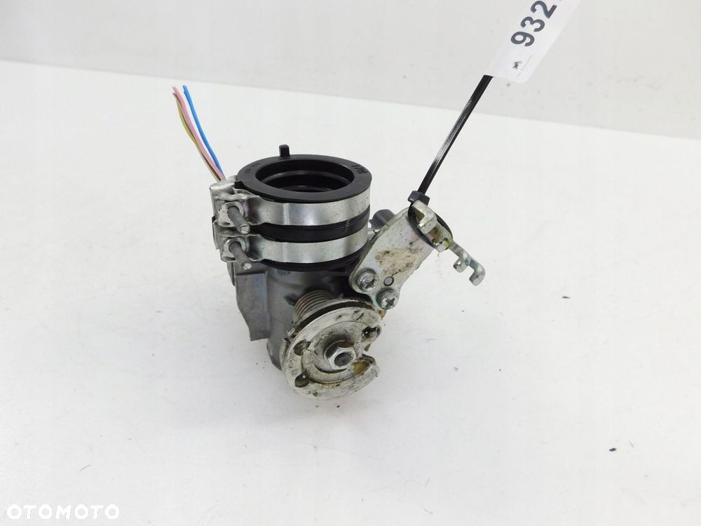 YAMAHA YZF-R 125 14-18 PRZEPUSTNICA - 5