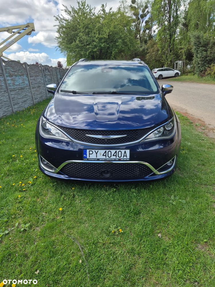 Chrysler Pacifica - 13