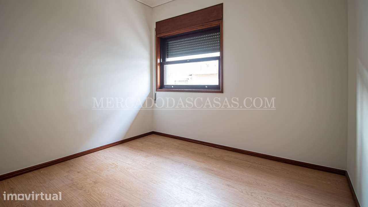 T4 centro Espinho a 200m da praia - Grande imagem: 4/15