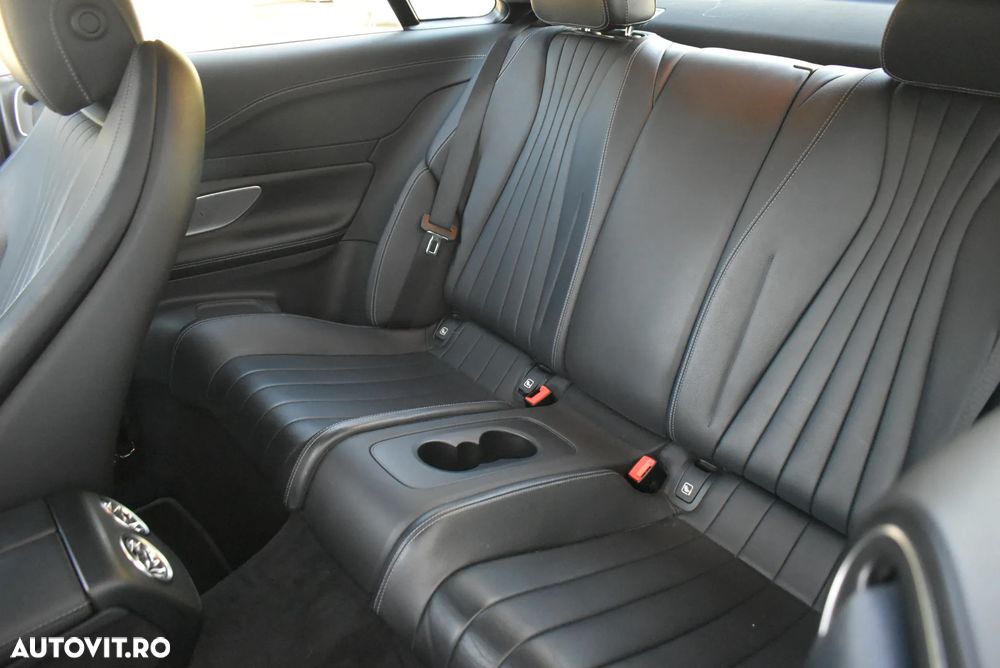 Mercedes-Benz E 200 MHEV - 23