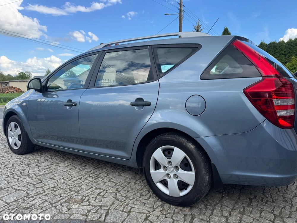 Kia Ceed 1.4 Comfort - 10