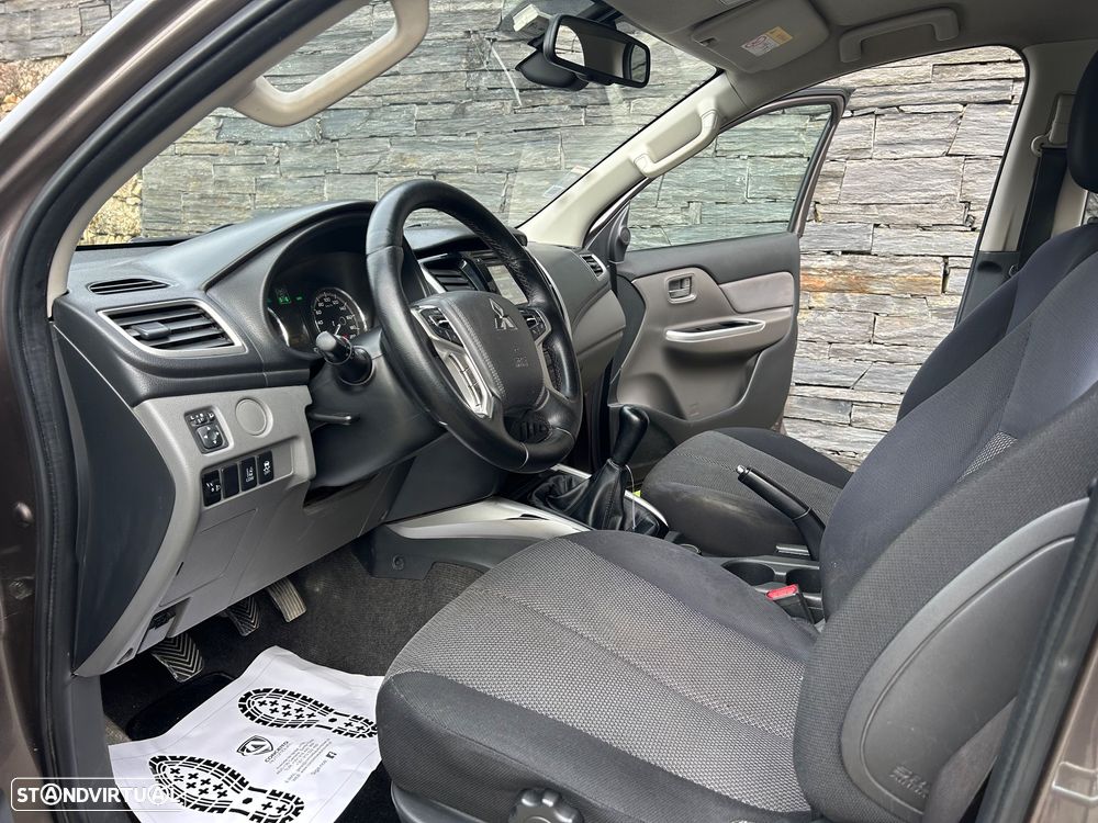 Mitsubishi L200 - 10