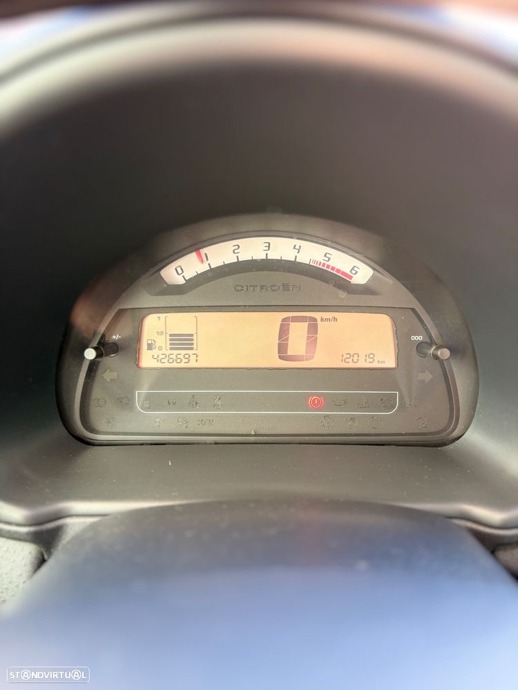 Citroën C2 1.4 HDi VTR - 12