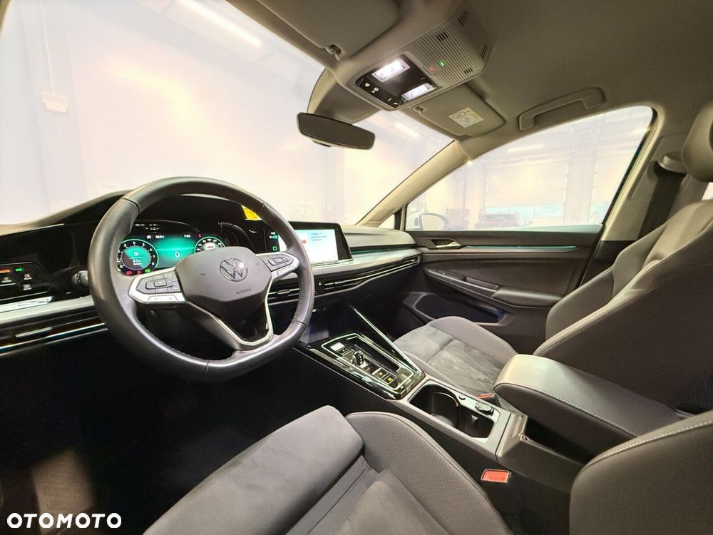 Volkswagen Golf - 18