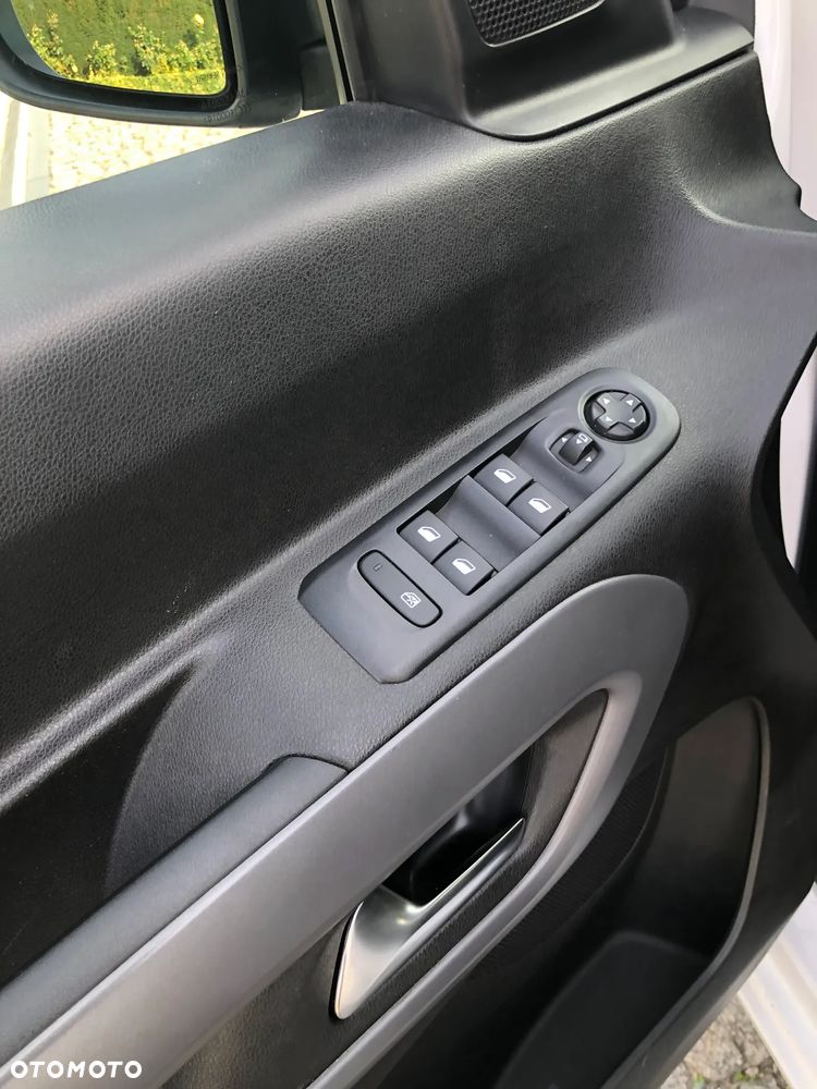Toyota Proace City Verso Long 1.5 D-4D Business - 33