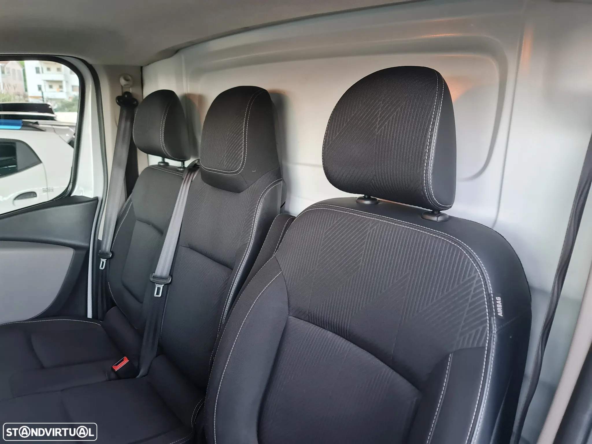 Renault TRAFIC DCI 3Lug * AC/BLUETOOTH *c/ IVA incluido - 16