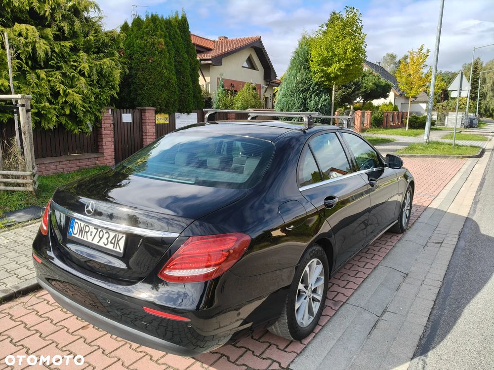 Mercedes-Benz Klasa E 200 d 9G-TRONIC - 4