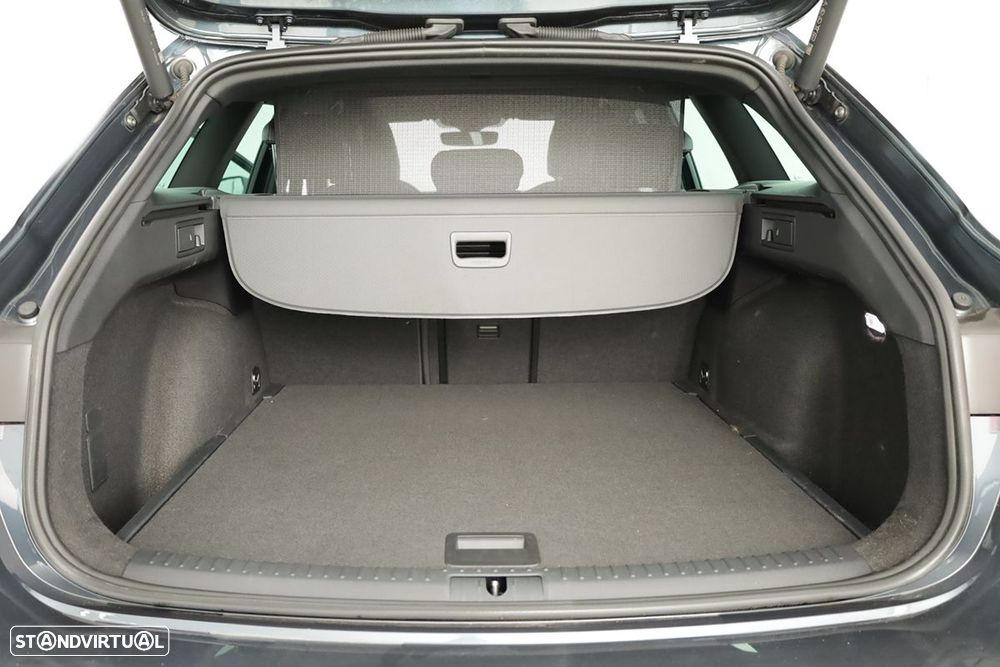 Cupra Leon ST 1.5 eTSI DSG - 23