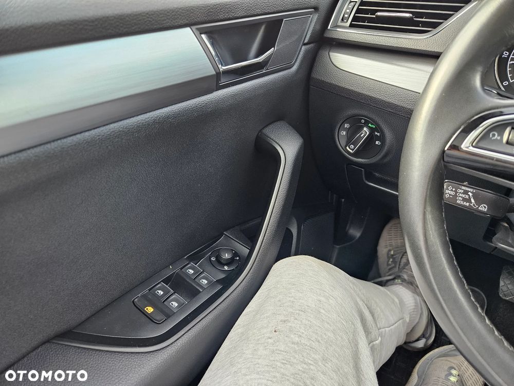 Skoda Superb 1.6 TDI DSG Style - 19
