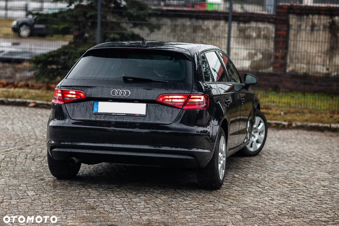 Audi A3 1.6 TDI S tronic - 10