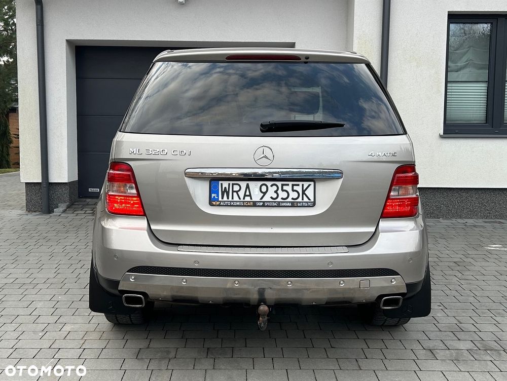Mercedes-Benz ML 320 CDI 4Matic 7G-TRONIC Edition 10 - 19
