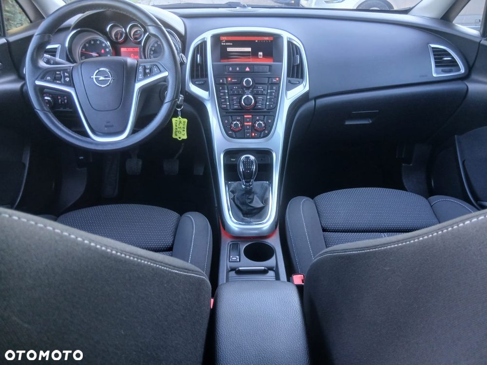 Opel Astra 1.4 Turbo Cosmo - 27