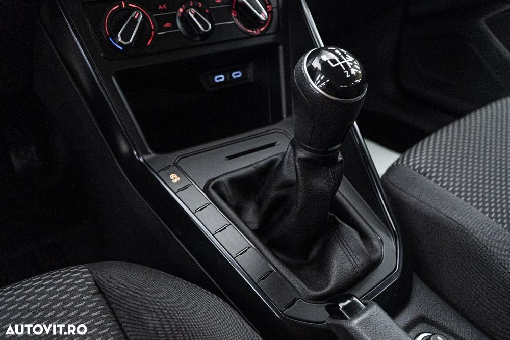 Volkswagen Polo 1.0 Comfortline - 15