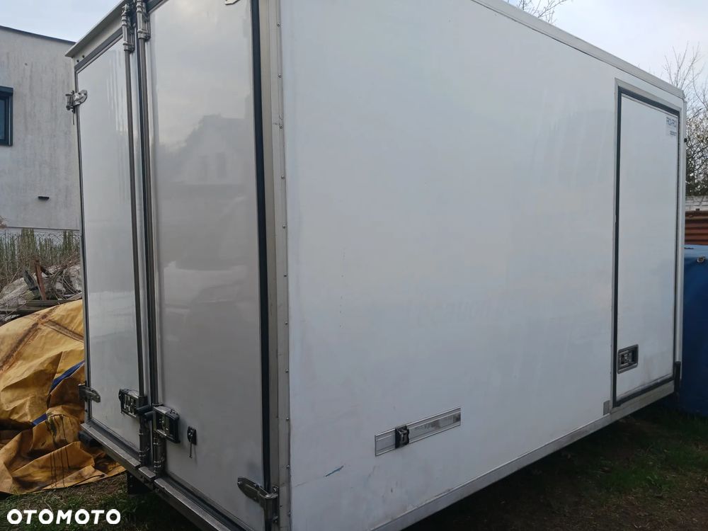 Iveco Daily kontener Izoterma chłodnia Mroźnia Przegroda 2016r - 1