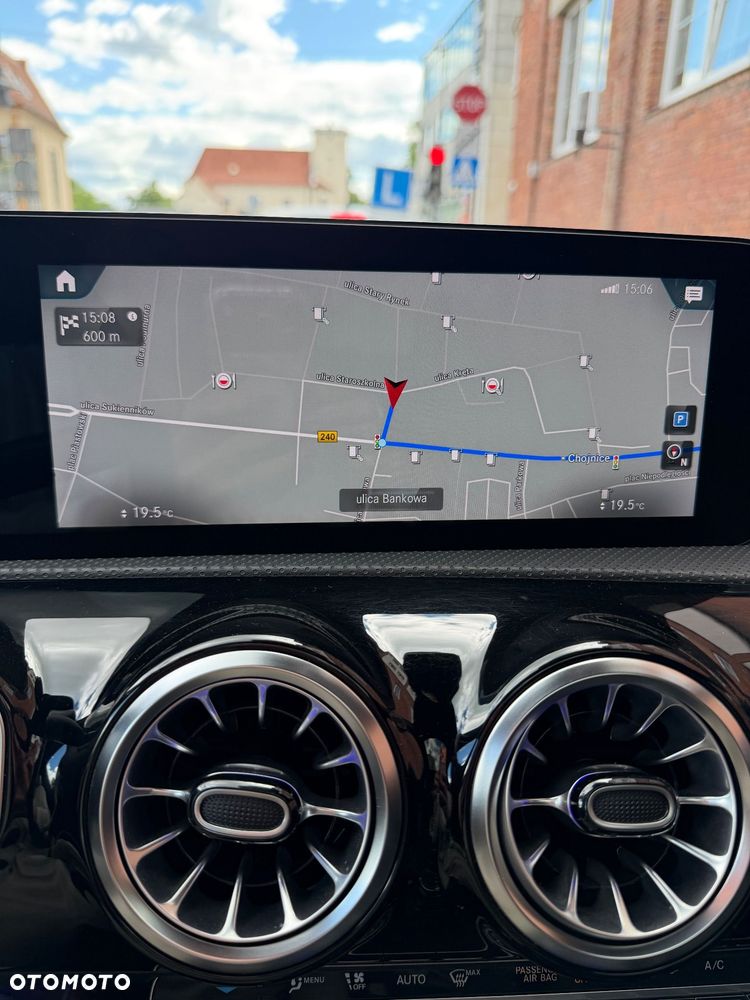 Mercedes-Benz CLA - 28