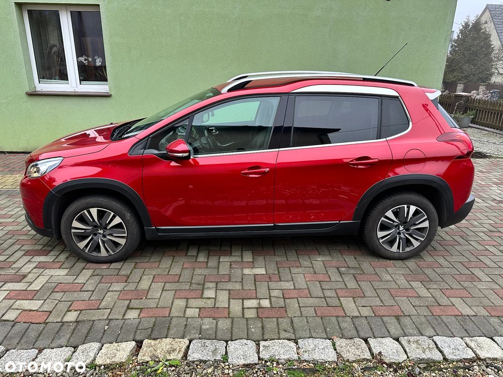 Peugeot 2008 1.2 Pure Tech GPF Allure S&S EAT6 - 7