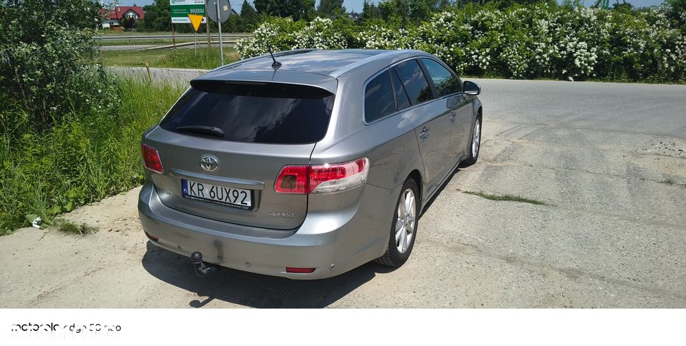Toyota Avensis 2.0 D-4D Sol plus - 9
