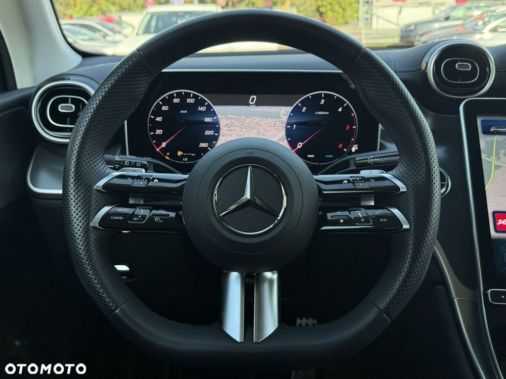Mercedes-Benz GLC - 17