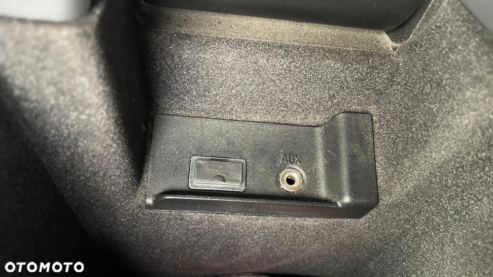 Volvo V60 D4 R-Design - 16