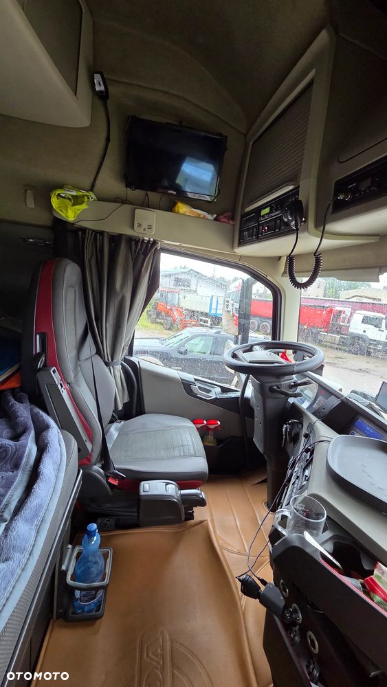 Volvo FH - 8