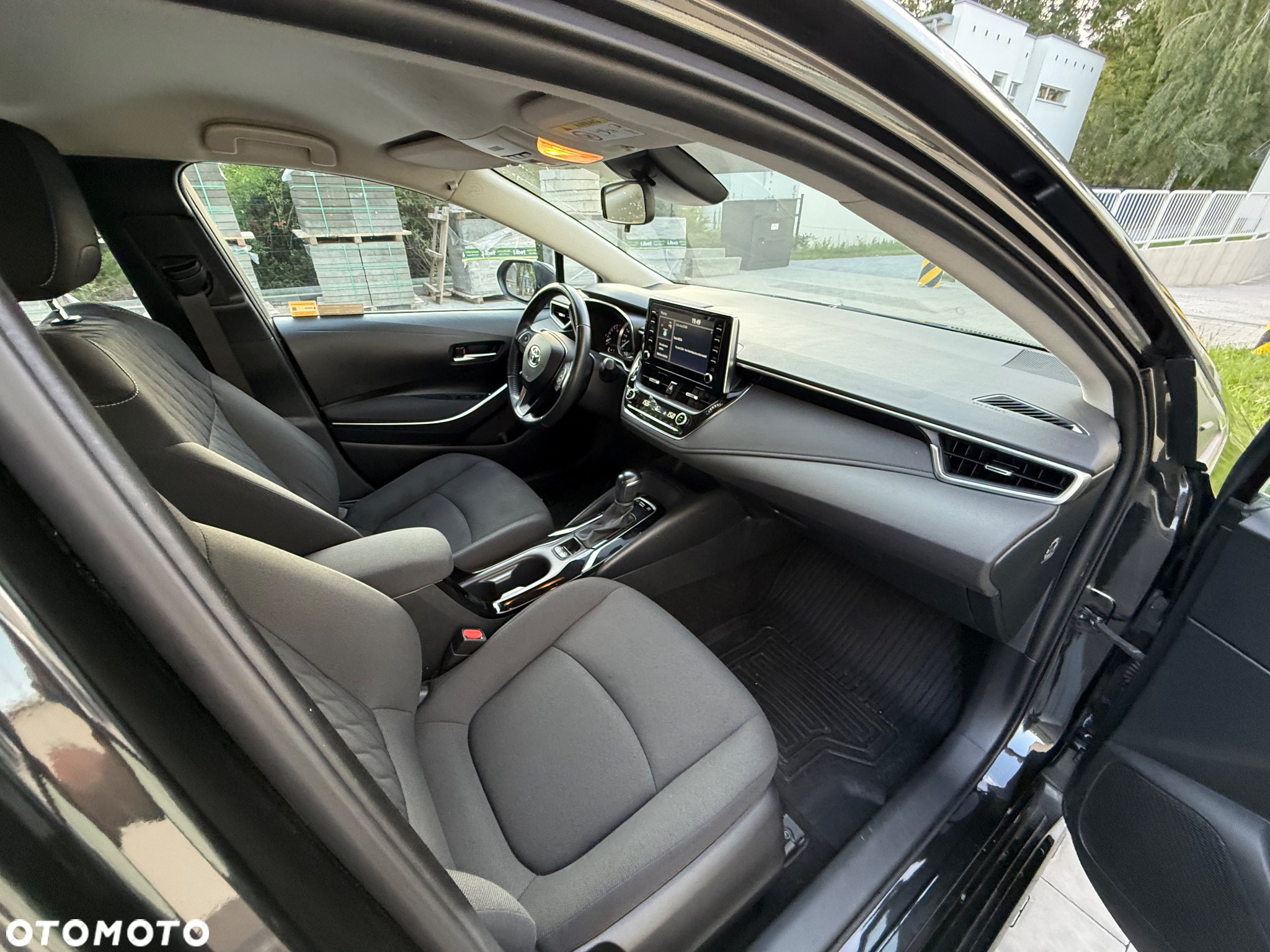 Toyota Corolla 1.8 Hybrid GPF Comfort - 16
