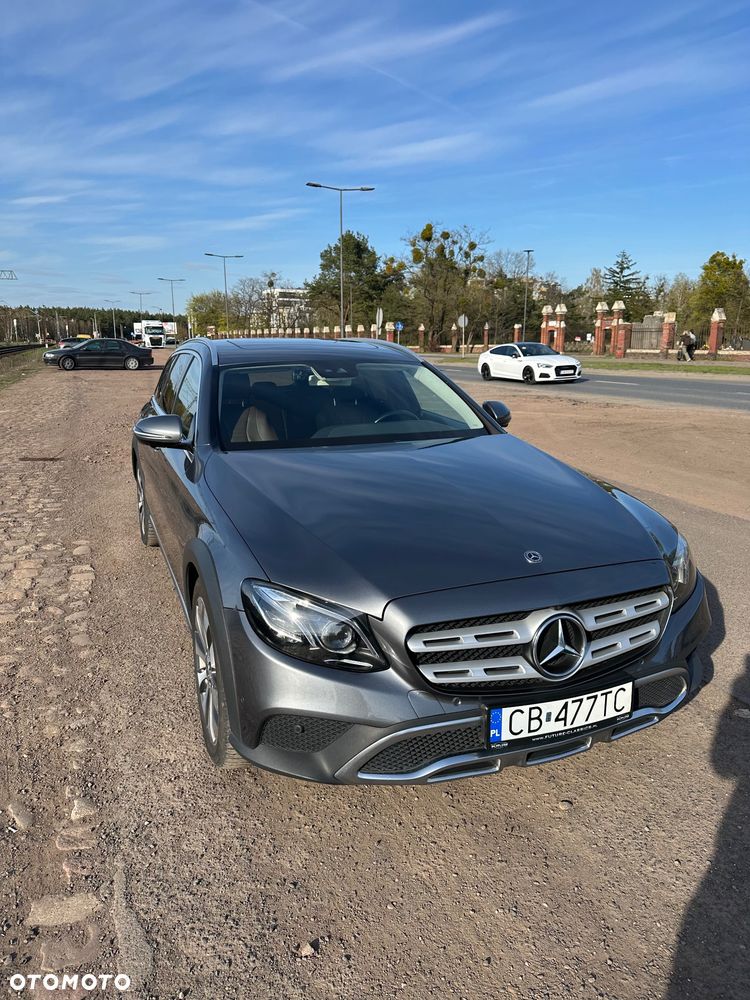 Mercedes-Benz Klasa E 220 d 4-Matic All-Terrain - 1
