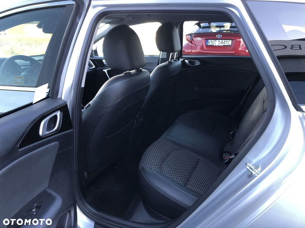 Kia Ceed 1.5 T-GDI L Business Line Plus DCT - 18