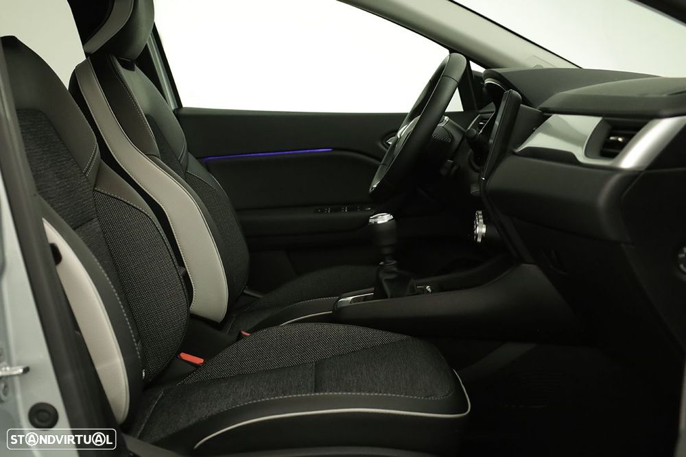 Renault Captur 1.0 TCe Techno Bi-Fuel - 23