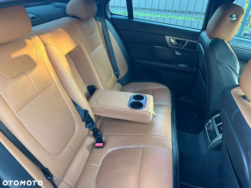 Jaguar XF XFR 5.0 V8 Kompressor - 37