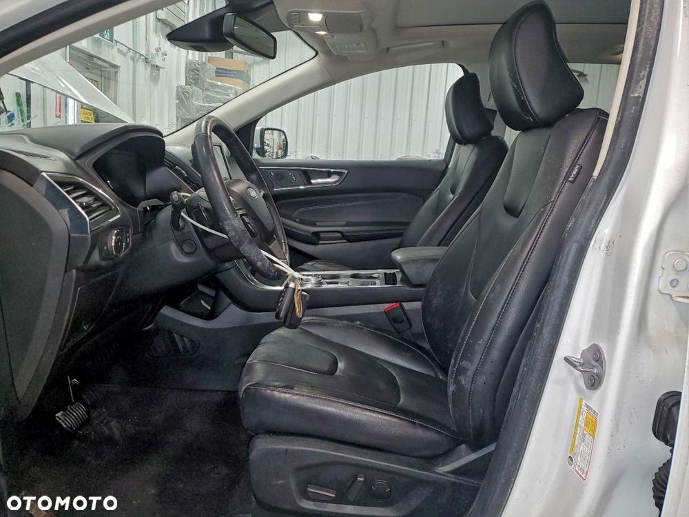 Ford Edge - 35