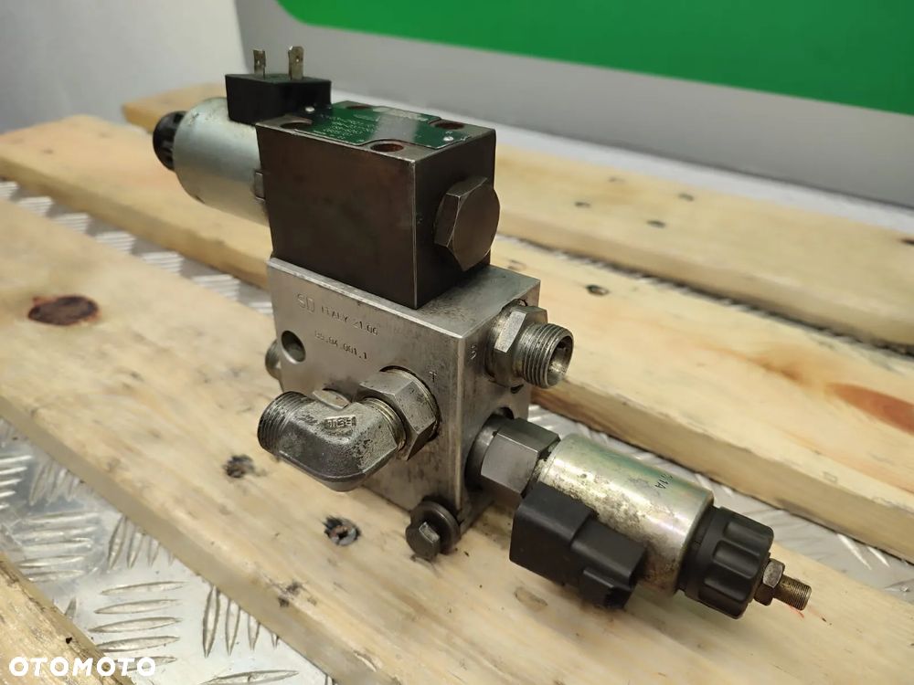 Blok zaworowy Sauer-Danfoss DCV03 2R21 - 5