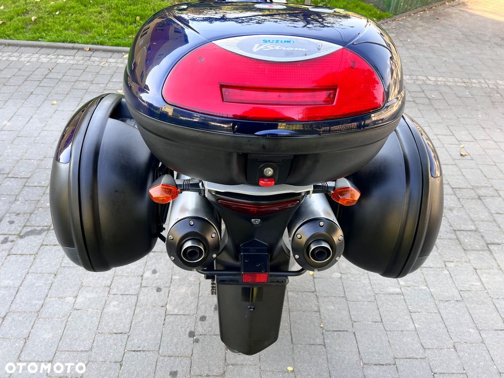 Suzuki V-STROM - 32
