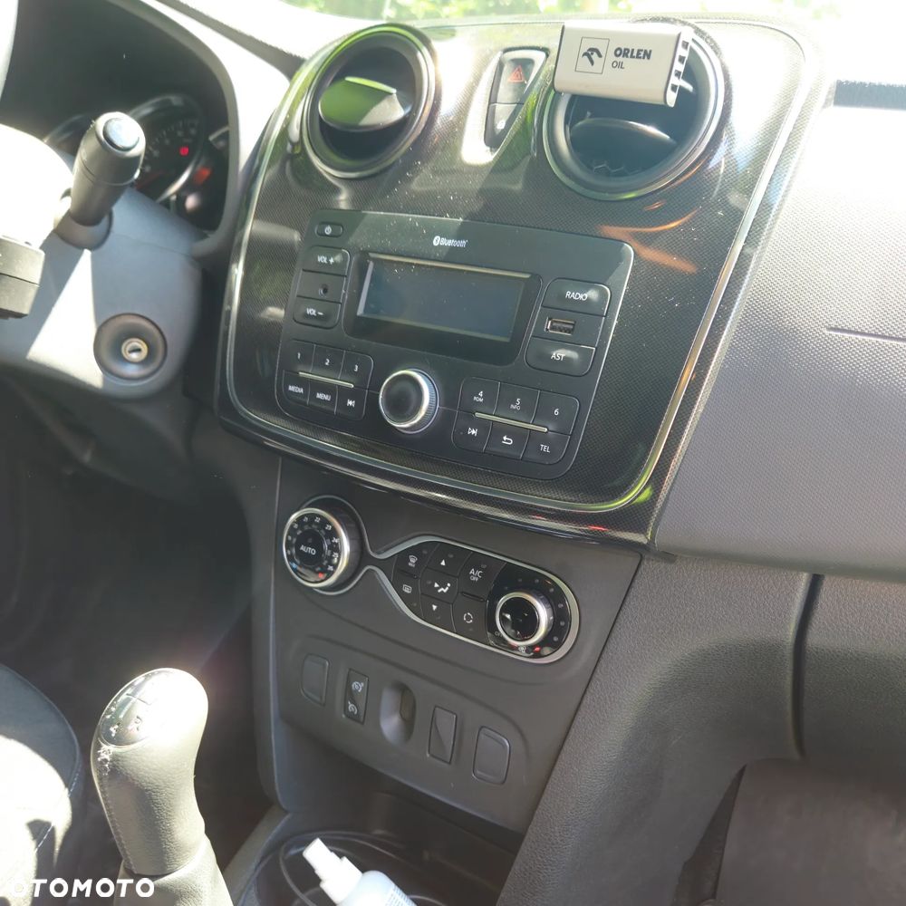 Dacia Logan 0.9 TCe Laureate S&S - 6