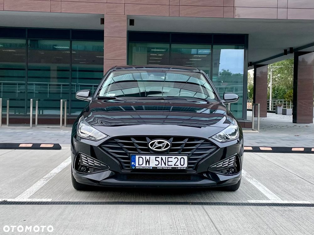 Hyundai i30 1.5 DPI Classic + - 10