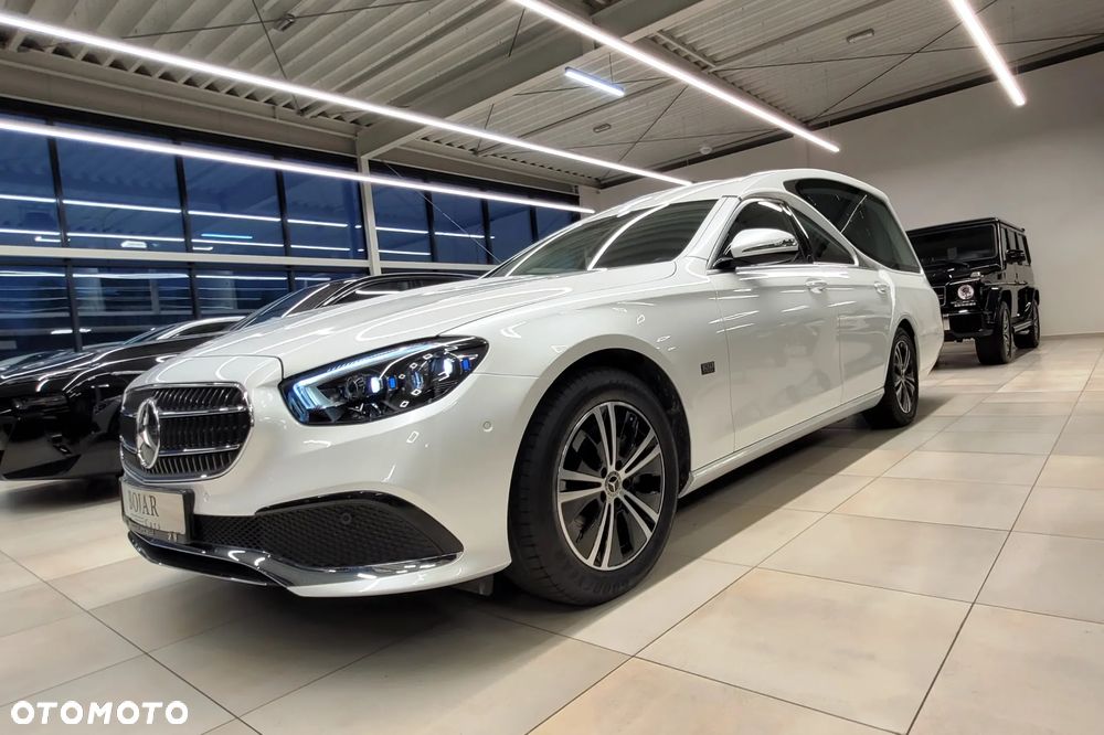 Mercedes-Benz Klasa E 200 Exclusive - 4
