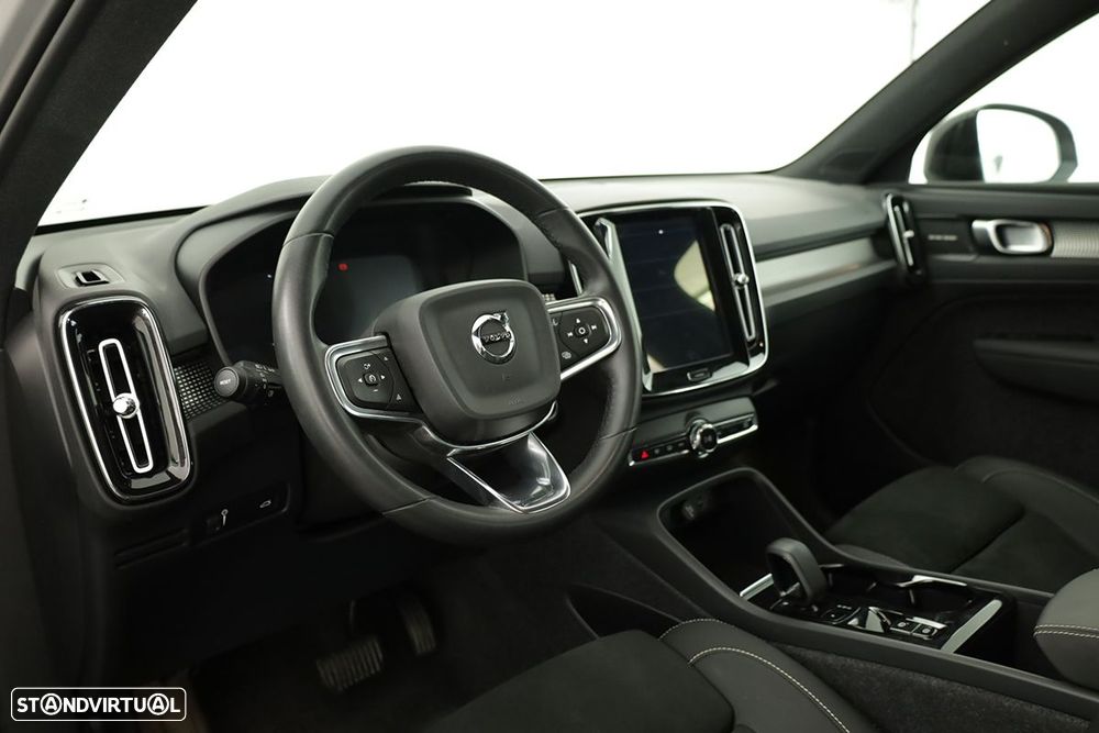 Volvo XC 40 1.5 T2 Plus Dark Auto - 7