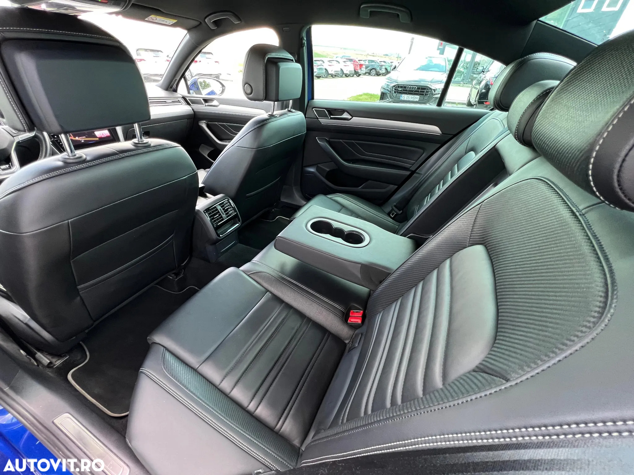 Volkswagen Passat 2.0 BiTDI DSG 4Mot Highline - 12